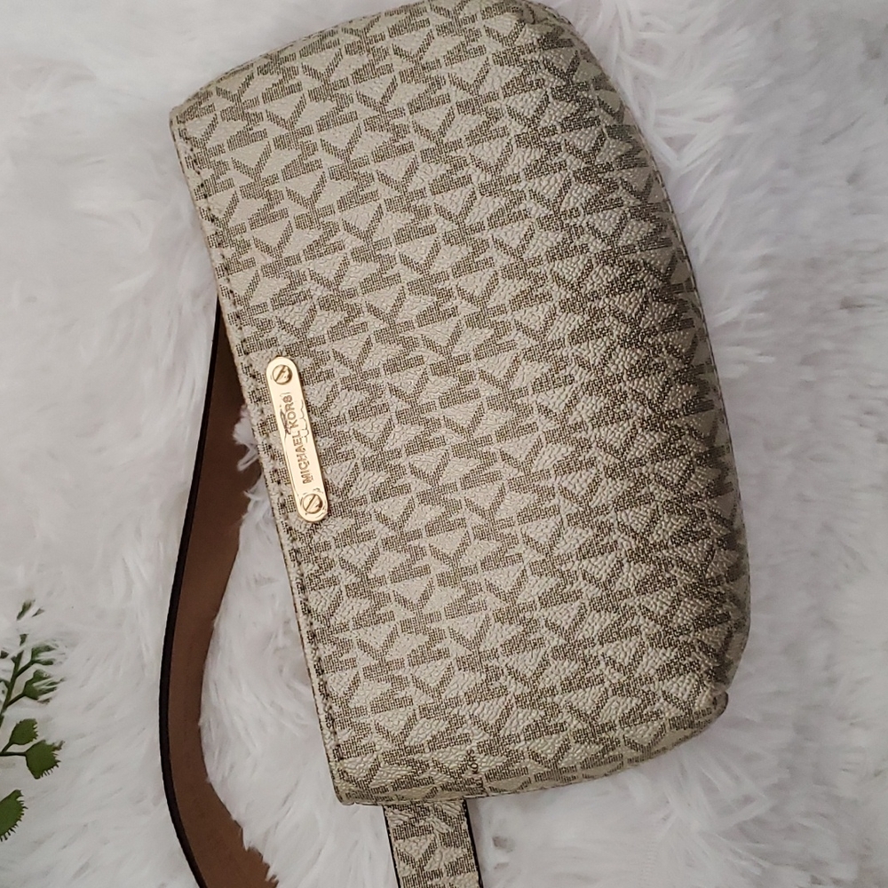 Michael Kors Logo Belt Bag/Fanny Pack